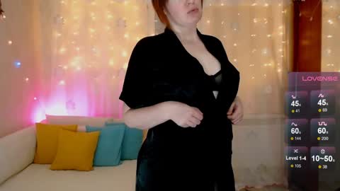 Snapshot of sugar_desire chatting on January 2025 08:18:02 PM Instagram faroffland online show from January 2025 08:18:02 PM