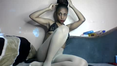 Snapshot of sugar_lace chatting on May 2026 09:43:01 PM sugar online show from May 2026 09:43:01 PM