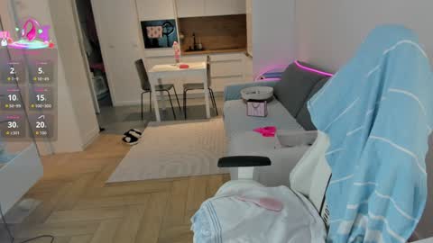 Kinga online show from November 2025 04:23:02 AM