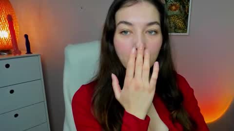 Megan online show from October 2025 07:54:02 AM