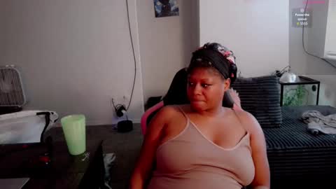 lexi love online show from November 2025 06:10:01 PM