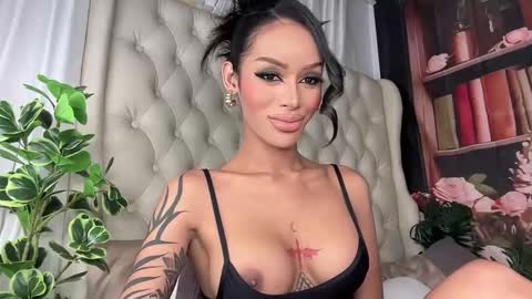 Snapshot of sugarhoneysw8 chatting on September 2025 04:13:02 AM Jess online show from September 2025 04:13:02 AM