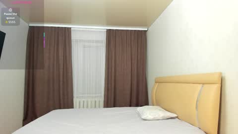 SugarLips online show from April 2026 07:18:02 PM