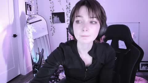 Snapshot of sugarmiette chatting on May 2026 03:48:01 AM Ella online show from May 2026 03:48:01 AM