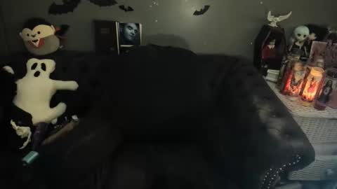 Sugary online show from November 2025 01:37:01 AM