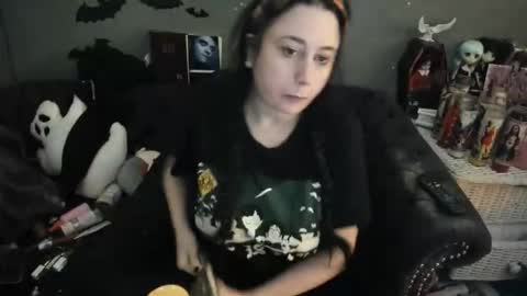 Sugary online show from November 2025 04:07:01 PM