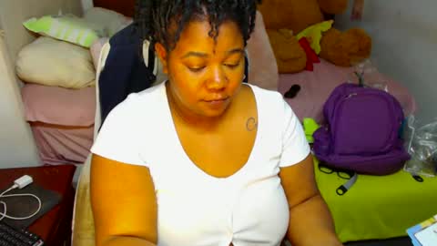 Snapshot of suggarbaby1 chatting on December 2024 06:22:02 AM Cami   Back in 2 hours online show from December 2024 06:22:02 AM