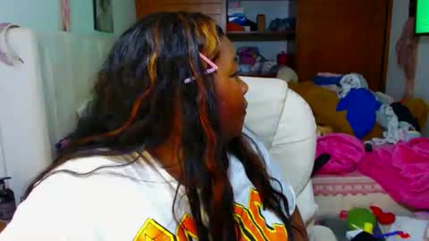 Snapshot of suggarbaby1 chatting on February 2025 05:19:01 AM Cami   Back in 2 hours online show from February 2025 05:19:01 AM