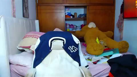 Snapshot of suggarbaby1 chatting on February 2025 07:12:02 AM Cami   Back in 2 hours online show from February 2025 07:12:02 AM