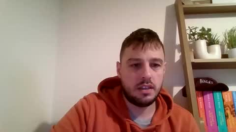 Snapshot of suggs124 chatting on December 2024 07:50:01 AM suggs124 online show from December 2024 07:50:01 AM