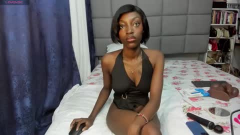 suhaila_suu online show from November 2025 12:35:01 AM