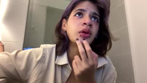 Snapshot of sukulaurens chatting on October 2025 03:10:02 PM Suku Ren online show from October 2025 03:10:02 PM