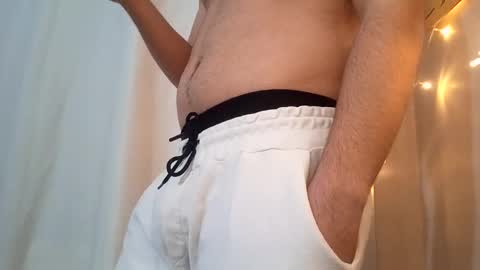 Snapshot of sullyniko chatting on November 2025 07:25:02 PM Niko online show from November 2025 07:25:02 PM