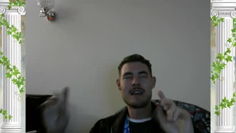 Snapshot of sultansgirls chatting on December 2025 02:50:02 AM The Sultan online show from December 2025 02:50:02 AM