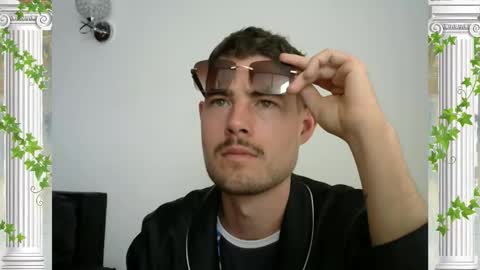 Snapshot of sultansgirls chatting on December 2025 04:24:01 PM The Sultan online show from December 2025 04:24:01 PM