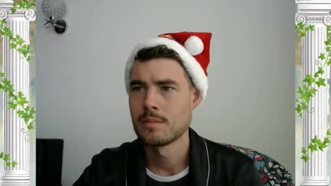 Snapshot of sultansgirls chatting on December 2025 02:57:02 PM The Sultan online show from December 2025 02:57:02 PM