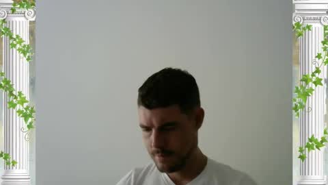 Snapshot of sultansgirls chatting on February 2026 07:19:02 PM The Sultan online show from February 2026 07:19:02 PM