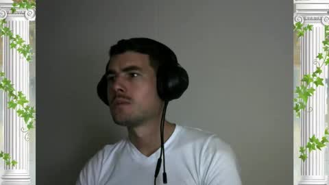 Snapshot of sultansgirls chatting on February 2026 04:27:02 AM The Sultan online show from February 2026 04:27:02 AM