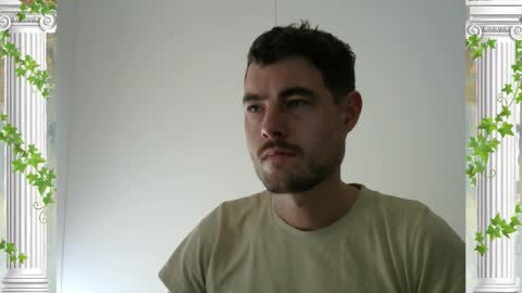 Snapshot of sultansgirls chatting on February 2026 02:24:02 PM The Sultan online show from February 2026 02:24:02 PM