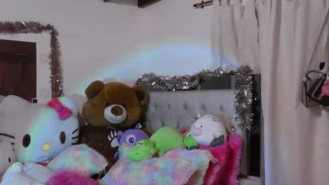 summer 09 online show from February 2026 01:53:01 AM