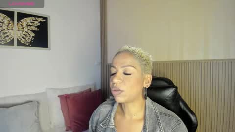 Summer online show from November 2025 11:31:02 AM