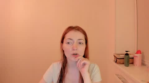 Summer Preston online show from April 2026 07:04:02 PM