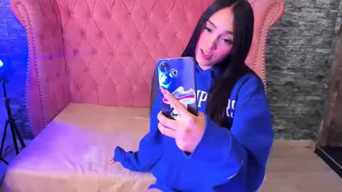 Snapshot of summeranderick chatting on December 2024 06:00:02 AM Summer And Erick online show from December 2024 06:00:02 AM