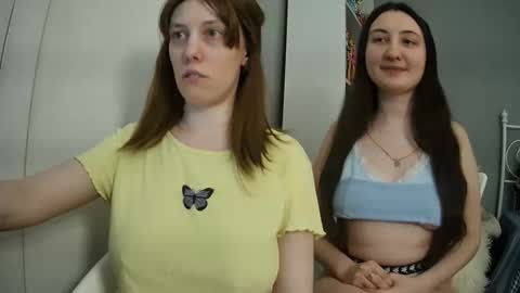 Snapshot of summerbluesky chatting on May 2026 03:51:02 PM summerbluesky online show from May 2026 03:51:02 PM