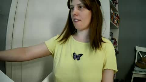 Snapshot of summerbluesky chatting on June 2026 03:18:01 PM summerbluesky online show from June 2026 03:18:01 PM