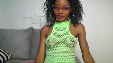 Snapshot of summerbuddy chatting on June 2026 08:54:01 PM summerbuddy online show from June 2026 08:54:01 PM