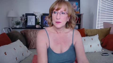 Snapshot of summerknightzzz chatting on November 2025 01:32:02 PM SummerKnightzzz online show from November 2025 01:32:02 PM