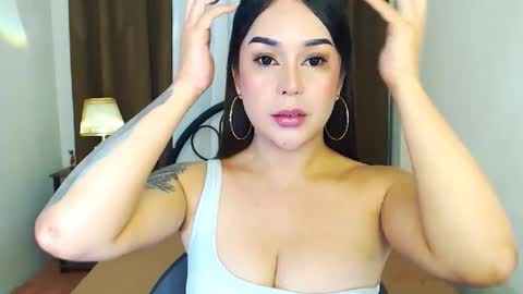 Snapshot of summerleonets chatting on September 2025 08:58:02 AM Summer online show from September 2025 08:58:02 AM