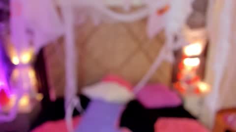       -  - online show from October 2025 08:00:02 AM