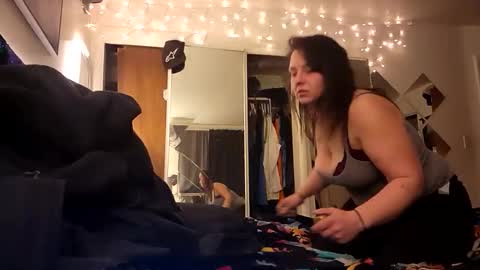 Snapshot of sun_flower_seeds chatting on December 2025 03:33:01 AM sun_flower_seeds online show from December 2025 03:33:01 AM