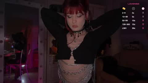 Miss Nelly online show from April 2026 06:52:01 PM