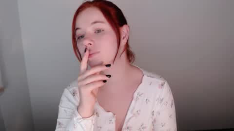 Snapshot of sun_lovely chatting on October 2025 01:14:02 AM Alexi online show from October 2025 01:14:02 AM