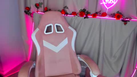 Elen online show from February 2025 08:29:02 AM