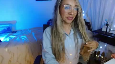 Snapshot of suncrystal chatting on July 2026 11:06:02 PM sun crystal online show from July 2026 11:06:02 PM