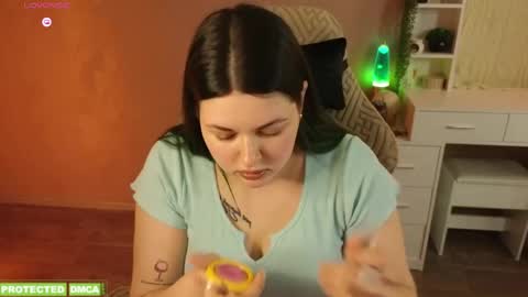 Tina. Im topless model  online show from May 2026 07:58:02 AM