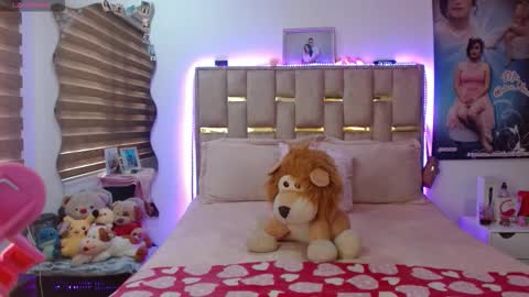 Snapshot of sunflower_dance chatting on December 2025 12:47:02 PM Jeraldine online show from December 2025 12:47:02 PM