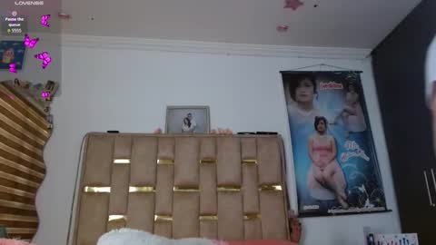 Snapshot of sunflower_dance chatting on December 2025 07:09:01 PM Jeraldine online show from December 2025 07:09:01 PM