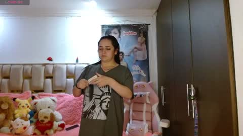 Snapshot of sunflower_dance chatting on July 2026 01:04:02 AM Jeraldine online show from July 2026 01:04:02 AM