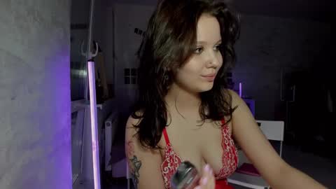 Amy online show from March 2025 11:43:02 PM