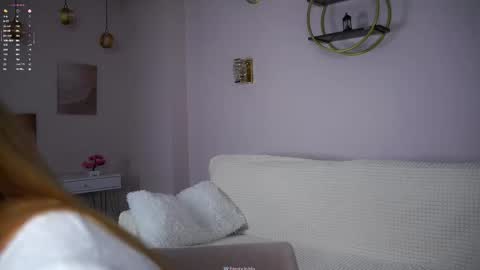 Lily online show from November 2025 02:39:02 PM