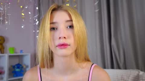 Lily online show from January 2026 03:28:01 PM