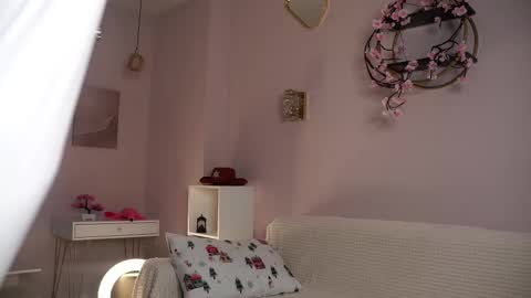 Lily online show from March 2026 02:44:01 PM