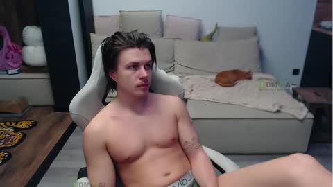 Alice and Sergey online show from February 2026 04:06:02 PM