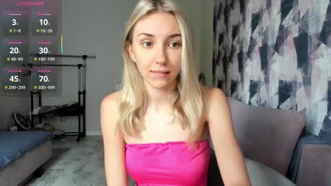 Rina online show from September 2025 07:19:01 AM