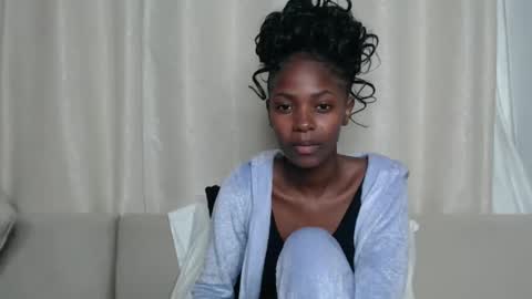 sunny online show from April 2026 01:04:01 PM