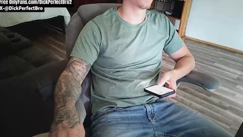 Snapshot of sunny_valentine chatting on May 2026 03:21:02 PM sunny valentine online show from May 2026 03:21:02 PM
